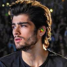 Pin By Sara On Zayn In 2020 Zayn Malik Hairstyle Zayn Malik Pics Zayn