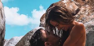 Brooks koepka heads to the pga championship looking to defend the title he won in 2018. Brooks Koepka Seems To Be Taking His Masters Runner Up Well Two Inches Short