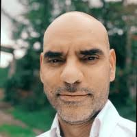 60+ perfiles de «Pedro Cadena»