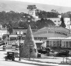 Stu News Laguna On Instagram Take A Look Back At Laguna Beach In The Early 1930s The Hotel Laguna As We Know It Now Opened In 1930 Laguna Beach Beach Laguna