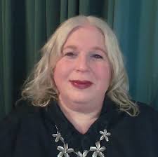 Carly Dubois's Instagram, Twitter & Facebook