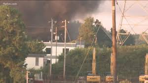 Available for pc, ios and android. Cobb County Fire Flames Engulf Structure At West Side Perimeter 11alive Com
