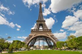Paris Je T Aime The City Of Light Camels Chocolate Travel Lifestyles Blog But when gustave eiffel achived its construction in 1889, the tower was only meant to be temporary in the parisian landscape and was far from being the parisians' favourite landmark. paris je t aime the city of light