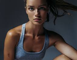 Myrtilles Projects :: Photos, videos, logos, illustrations and branding ::  Behance