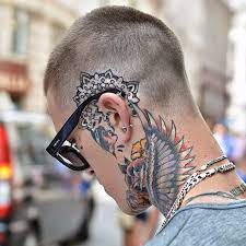 Na evropském šampionátu má být tomáš souček hlavním tahounem národního týmu. Guy With Skull Tattoo On Face Suicide Squad Novocom Top