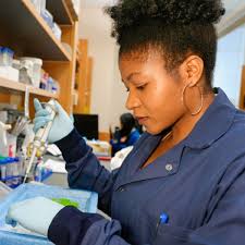 Lita Killebrew's Instagram, Twitter & Facebook