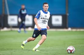 Vanderson, paulo miranda, kannemann e diogo barbosa; Gremio Pronto Para Visitar O Juventude