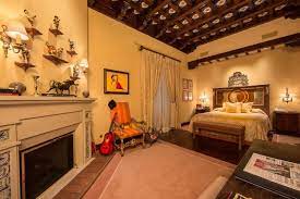 When it comes to masculine bedrooms, the first thing that comes to mind is simplicity. 10 Bedrooms Infused With Spanish Interior Design Style