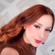 Daisy Ferreras's Instagram, Twitter & Facebook