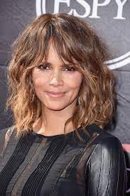 This sleek front haircut for women reveals how the fringe can be indirectly proportional to the entire volume of the hair. 40 Best Hairstyles With Bangs Photos Of Celebrity Haircuts With Bangs