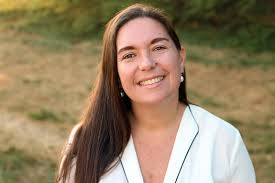 Erin Pascua's Instagram, Twitter & Facebook