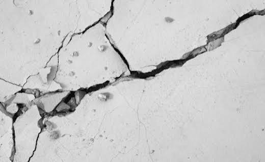 Cracked wall sealing