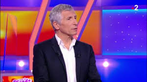 La musique de l'émission a été composée par gérard pullicino. Nagui Arrete Tout Le Monde Veut Prendre Sa Place Ces Deux Animateurs Qui Pourraient Le Remplacer Femme Actuelle Le Mag