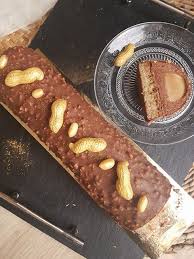 Buche Chocolat Cremeux Praline Amande Cacahuetes Ou Classique Biscuit Moelleux Vanille Amande Biscuits Moelleux Recette Gateau Noel Recette Dessert Chocolat