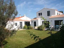 Noirmoutier En L Ile Maison De Vacances Avec 4 Chambres Pour 8 Personnes Reservez La Location 1317128 Avec Abrite Jolie Maison Maison De Vacances Noirmoutier