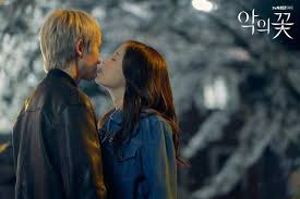 Photos New Stills Added For The Korean Drama Flower Of Evil In 2020 Korean Drama Drama Korean Entertainment News