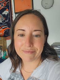 How to Cover A Broken Car Window with Trash Bag