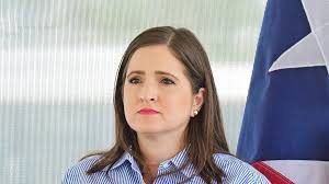 Ética no ve conflicto en el regreso de exsecretaria del DTOP a firma de  ingeniería