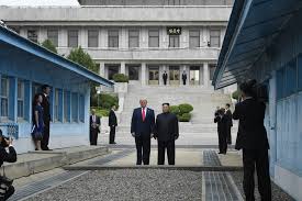 Check spelling or type a new query. Trump Und Kim Treffen In Entmilitarisierter Zone In Korea