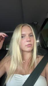 Avery Hutchinson's Instagram, Twitter & Facebook