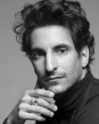 Christopher debutta alla Milano fashion week uomo con un flagship in via  della Spiga