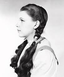 Hairdressing Reference Stills Of Judy Garland S Finished Hairstyle For The Wizard Of Oz 1938 Wizard Of Oz 1939 Wizard Of Oz Judy Garland
