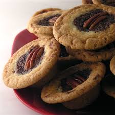 Aunt sally's christmas cookie company is sold to a large conglomerate and executive hannah must seal the deal and shut down the factory, which is the small town of cookie jar's lifeblood. Dark Chocolate And Pecans Baked In A Soft Sugar Cookie Cup Yum Ingredients One Tube Of Pillsbury Refrigerated Sugar Pecan Pie Cookies Cookie Cups Eat Cookies