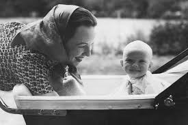 Shuhei's erratic mother feels threatened when he starts to awaken to a world beyond her distorted control, sending the family hurtling toward tragedy. Top 10 Mother Songs