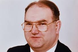 Colin Chalmers's Instagram, Twitter & Facebook