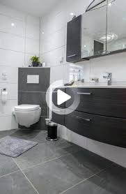 Badezimmer Ideen Grau Weiss In 2020 Round Mirror Bathroom Modern Bathroom Bathrooms Remodel
