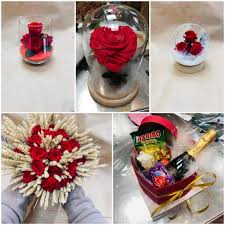 De quoi faire plaisir pour la Saint Valentin! Bravo aux fleuristes pour  leurs jolis bouquets et leurs roses eternelles!!!