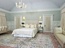 Simple crown molding can still provide your bedroom with a stylish look, and many people even prefer to install the molding themselves. 100 Amazing Crown Molding Ideas For Your Home Traditional Master Bedroom Home Bedroom Design