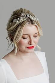 Tralcio per capelli da sposa stella celeste fatto a mano con cristalli  scintillanti e perle d'acqua dolce Accessorio per capelli da sposa di lusso 