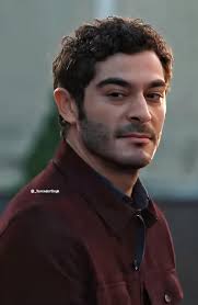 Mahjabeen is unstoppable now! Her eyes encapsulate sheer dedication. Don't  you think? Watch here: https://youtu.be/WPpP9dfD7aw #SajalAly #RamshaKhan  #KubraKhan #YumnaZaidi #SyraYousuf #DananeerMobeen #YehaliTashiyaKalidasa  #SheheryarMunawar ...