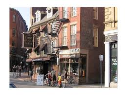 Union Oyster House Boston Ma The Clam Chowder Is Amazing With Images Oyster House Travel Fun North America Travel