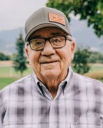 Jami Summers's Instagram, Twitter & Facebook