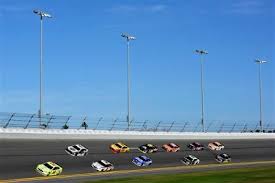 What S The Deal With 2018 Cars Crab Walking Down Straightaways Daytona International Speedway Monster Energy Nascar Cup Series Speedway