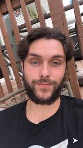 BIG B JI LOOKS LIKE LIVE IN ACTION