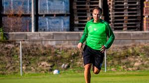 He was a participant at the 1986 fifa world cup in mexico, where hungary failed to progress from the group stage. Bognar Gyorgy Allapotarol Meselt Fiatalabbik Fia Rangado
