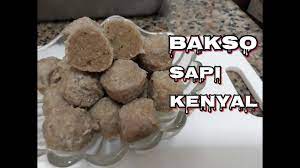 Daripada anda harus antri di warung baksonya, bagaimana kalau membuat sendiri di rumah. Resep Bakso Sapi Kenyal Lembut Anti Gagal Bakso Sapi Part 1 Youtube