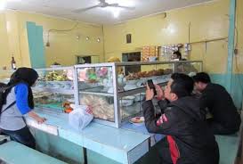 Check spelling or type a new query. Goriau Komunitas Warteg Indonesia Tolak Kebijakan Makan Di Tempat 20 Menit