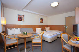 The project childminders centre (haus der tagesmütter) is the first of four buildings which are currently under construction as an. Doppelzimmer Hotel Haus Silberbach Selb Oberpfalz