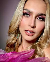 Bibi González Beauty (@ByBibiGonzalez) • Facebook