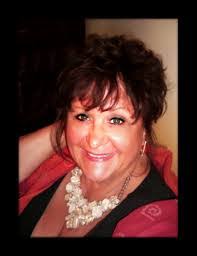 Mary Bogue's Instagram, Twitter & Facebook