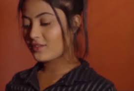 มีใครรู้ไหมว่าผู้หญิงคนนี้คือใคร ฉันไม่รู้จริงๆ ว่านี่มาจากหนัง Tollywood  หรือเปล่า แต่ถ้าใช่ ใครก็ได้บอกหน่อยว่ามาจากไหน : r/tollywood