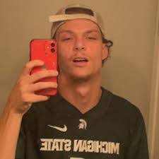 Grayson Watson's Instagram, Twitter & Facebook