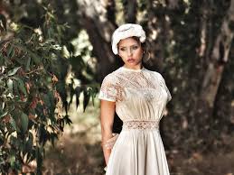 Bei uns findest du zahlreiche liebevoll gebrauchte brautkleider, die auf eine weitere. Brautkleid Der Woche Nostalgic Chic By Shiri C Hochzeitsblog I Brautsalat