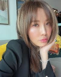 Zoe Ong's Instagram, Twitter & Facebook