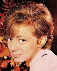 Famiglia di rita pavone figli: Biografia Di Rita Pavone