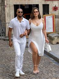 You're in luck as our wedding guest outfits for 2021 showcase all the latest trends you need to be wearing to watch your bestie tie the knot. 15 Stylish Celebrity Wedding Guest Outfits British Vogue British Vogue